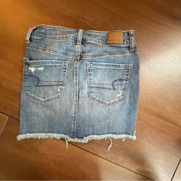 American Eagle denim mini skirt, size 2 - Picture 8 of 9